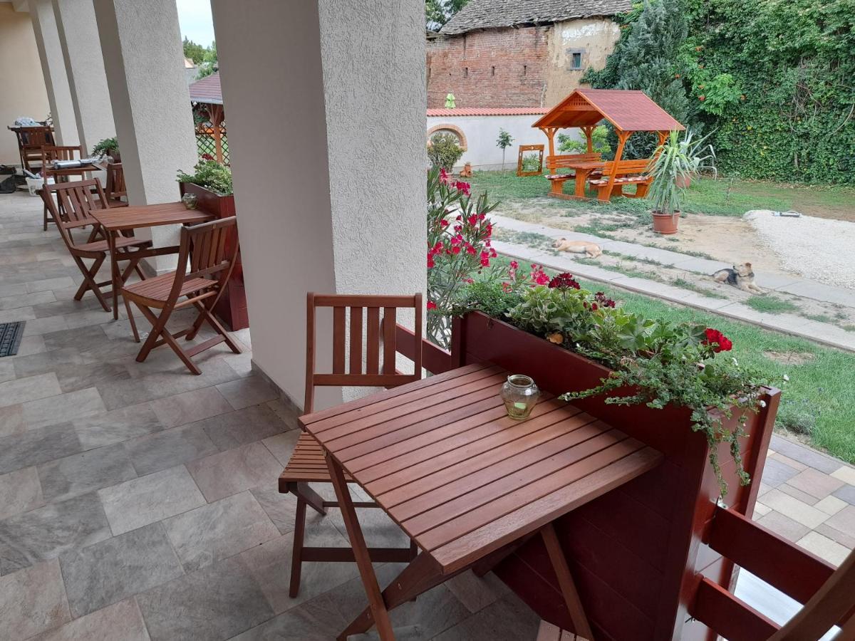 Adamko Borkert Haz Bed and Breakfast Villány Εξωτερικό φωτογραφία