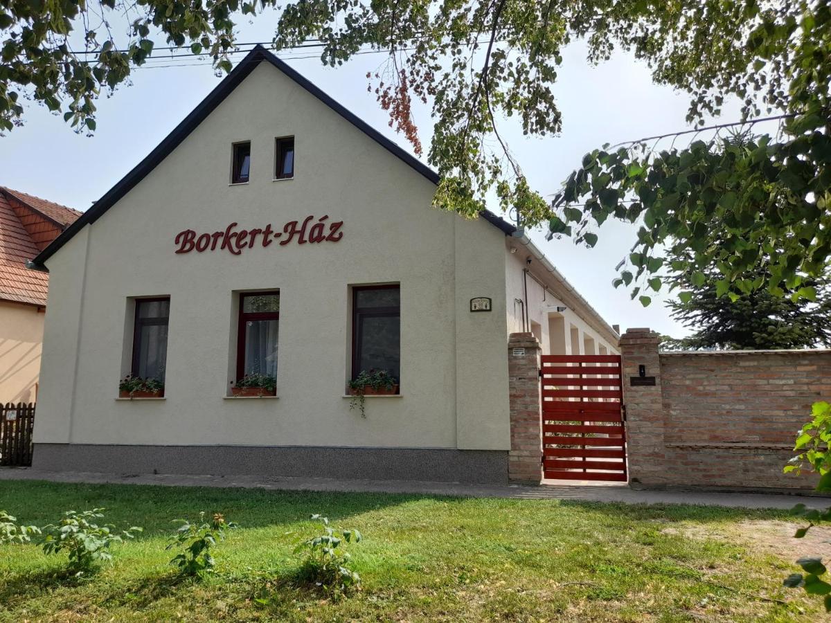 Adamko Borkert Haz Bed and Breakfast Villány Εξωτερικό φωτογραφία