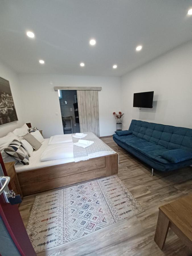 Adamko Borkert Haz Bed and Breakfast Villány Εξωτερικό φωτογραφία