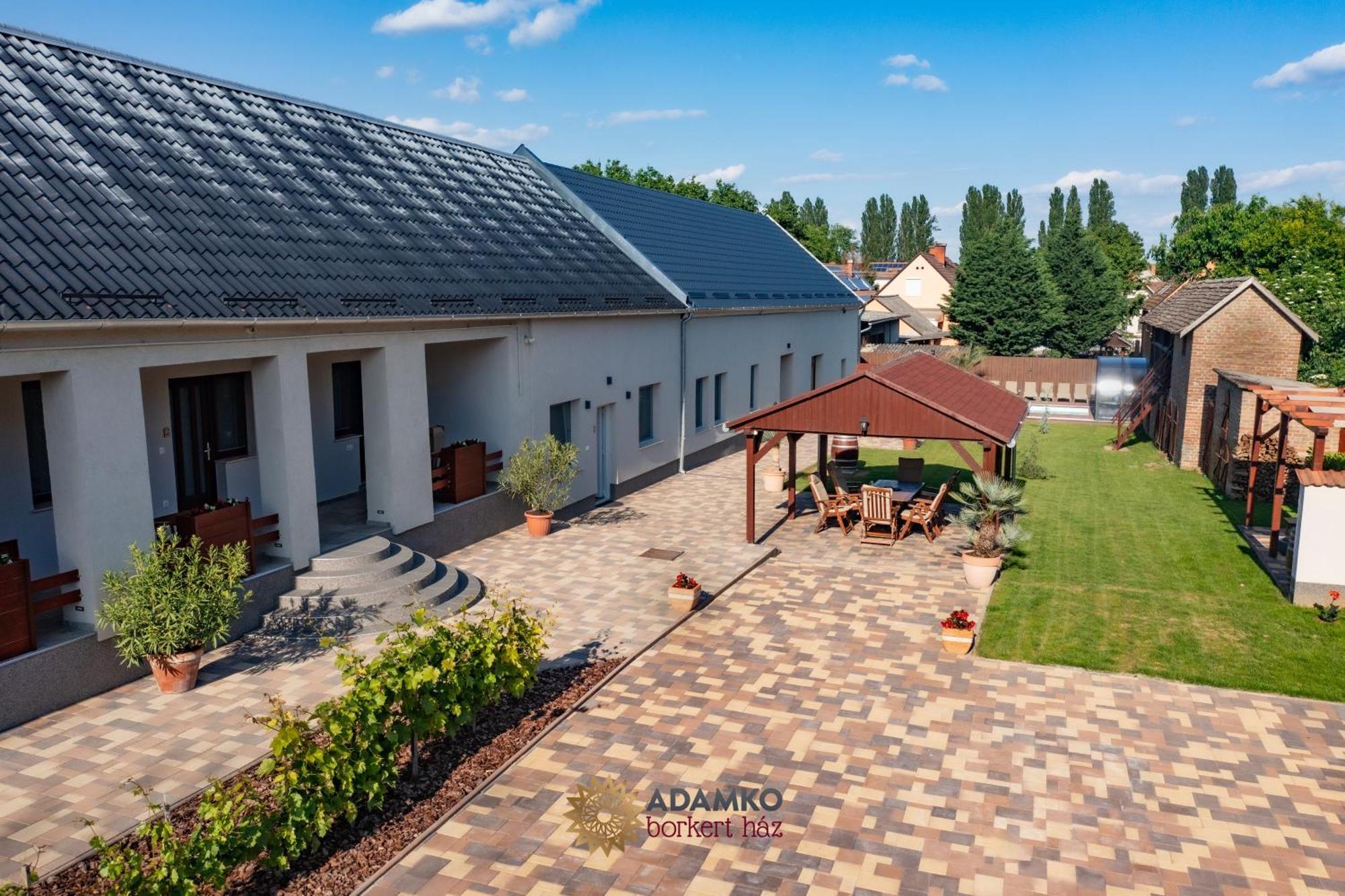 Adamko Borkert Haz Bed and Breakfast Villány Εξωτερικό φωτογραφία
